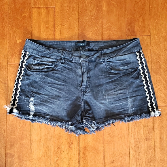 🏜Boho Stitch Denim Shorts 😍 - Picture 2 of 13